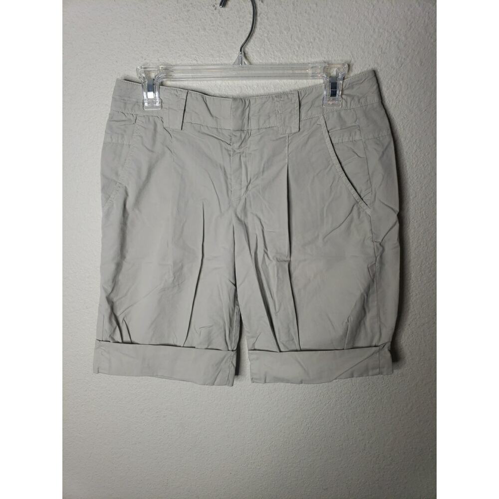 Vince Khaki Tan Beige Chino Cuffed 4” Inseam Pocket Mini Shorts Size 4 Preppy